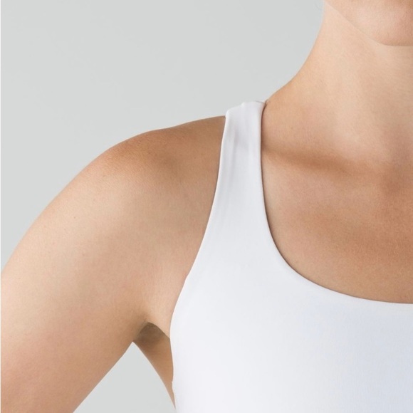 Lululemon Energy Bra White Size 4 – Medium Support, Excellent Condition - Picture 6 of 10
